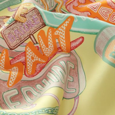 エルメス ツイリー CHEVALOSCOPE NEON シルク100％ HERMES - エルメス HERMES ツイリー CHEVALOSCOPE NEON スカーフ